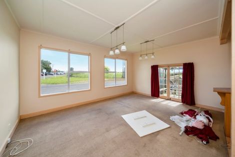 Photo of property in 488 Hastings Road, Matapu, Hawera, 4675