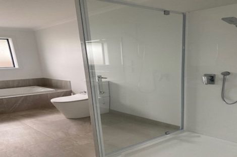 Photo of property in 2a Weber Place, Roslyn, Palmerston North, 4414