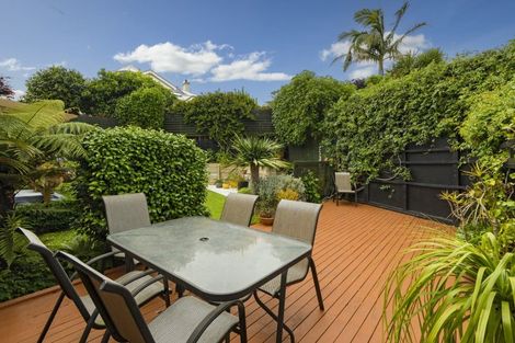 Photo of property in 108 Fourth Avenue, Tauranga, 3110