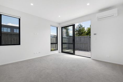 Photo of property in 116 Pepene Avenue, Takanini, Auckland, 2112