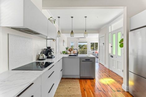 Photo of property in 44 Mill Road, Lower Vogeltown, New Plymouth, 4310