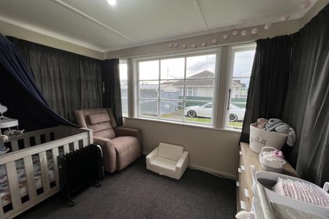Photo of property in 49 Andrew Avenue, Roslyn, Palmerston North, 4414