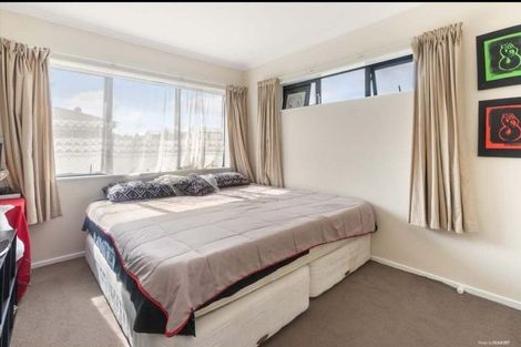 Photo of property in 15 Kaimoana Street, Weymouth, Auckland, 2103