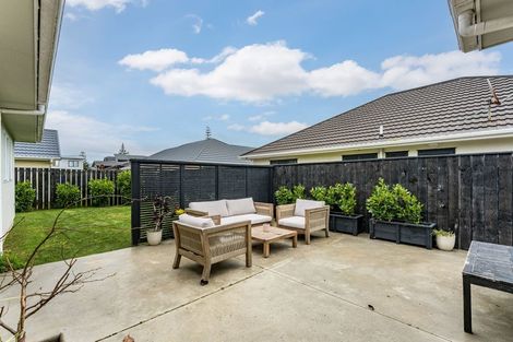 Photo of property in 57 Kapiti Crescent, Titahi Bay, Porirua, 5022