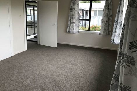 Photo of property in 47 Liverton Crescent, Bishopdale, Christchurch, 8053