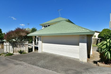 Photo of property in 2/25 Little Barrier Avenue, Manly, Whangaparaoa, 0930
