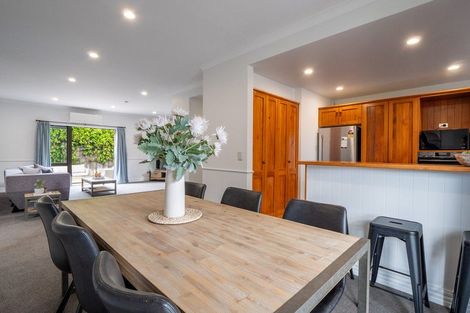 Photo of property in 44 Sylvan Street, Lake Hayes, Queenstown, 9304