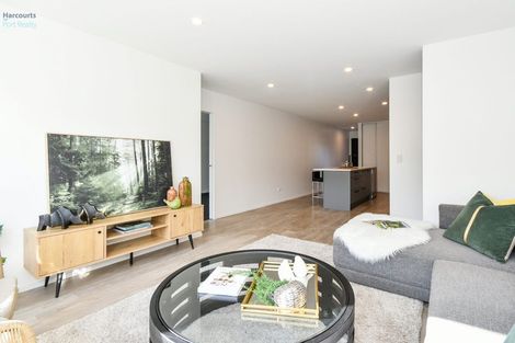 Photo of property in 6 Hoiho Road, Pukekohe, 2120