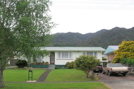 Photo of property in 17 Carlton Street, Te Aroha, 3320