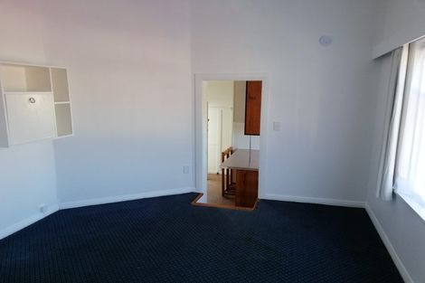 Photo of property in 16 Toru Street, Lyall Bay, Wellington, 6022