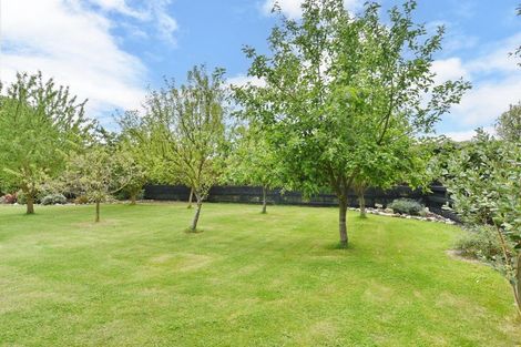 Photo of property in 9 Riverside Way, Amberley, 7410