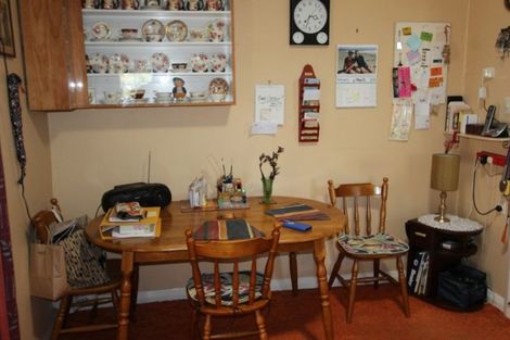 Photo of property in 9 Olsen Street, Eketahuna, 4900