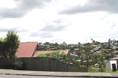 Photo of property in 2/66 Target Road, Totara Vale, Auckland, 0629