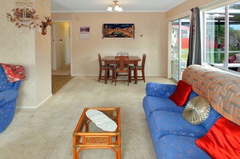 Photo of property in 24 Hall Place, Foxton Beach, Foxton, 4815