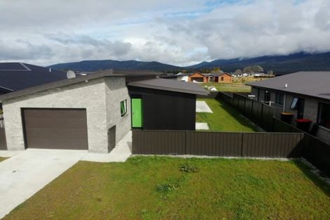Photo of property in 51 Takitimu Avenue, Te Anau, 9600