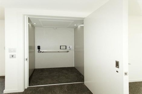 Photo of property in 15 Whakata Lane, Mairangi Bay, Auckland, 0630