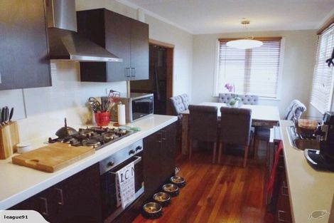 Photo of property in 124 Ruamahanga Crescent, Terrace End, Palmerston North, 4410