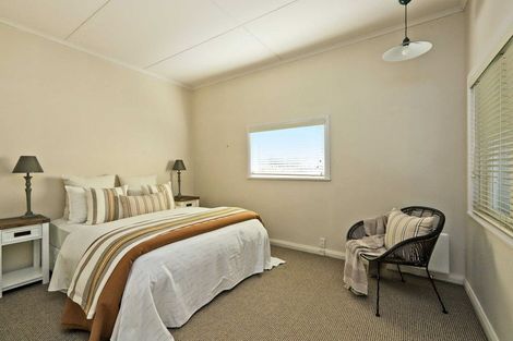 Photo of property in 56 Joll Road, Havelock North, 4130