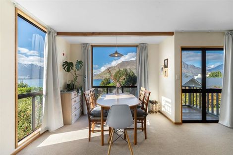 Photo of property in 1/4 Sainsbury Road, Fernhill, Queenstown, 9300