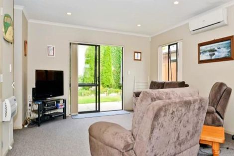 Photo of property in 13 Shrule Place, Huntington, Hamilton, 3210