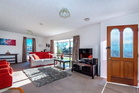 Photo of property in 21 Te Maru Place, Redwood, Christchurch, 8051