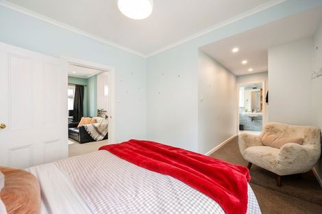 Photo of property in 237 Ohiro Road, Brooklyn, Wellington, 6021