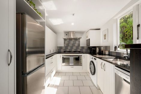 Photo of property in 51 Awarua Street, Ngaio, Wellington, 6035