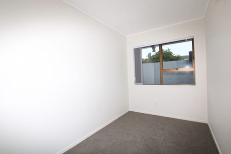 Photo of property in 2/11 Taharoto Road, Takapuna, Auckland, 0622
