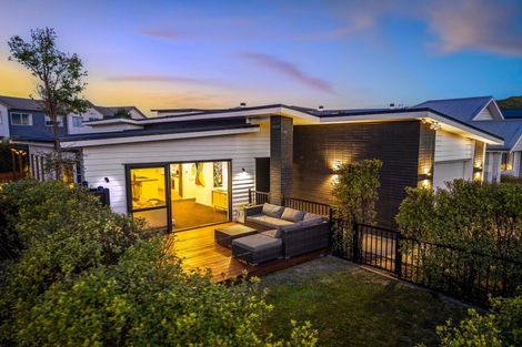 Photo of property in 10 Pateke Drive, Kenepuru, Porirua, 5022