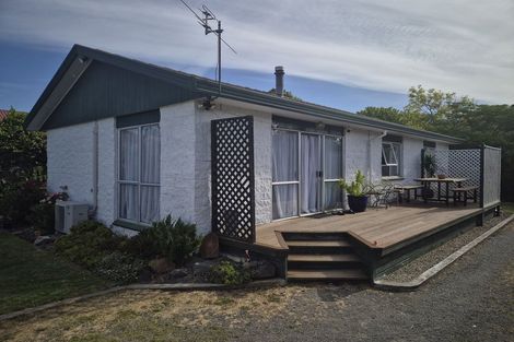 Photo of property in 73 Arcon Drive, Broomfield, Christchurch, 8042