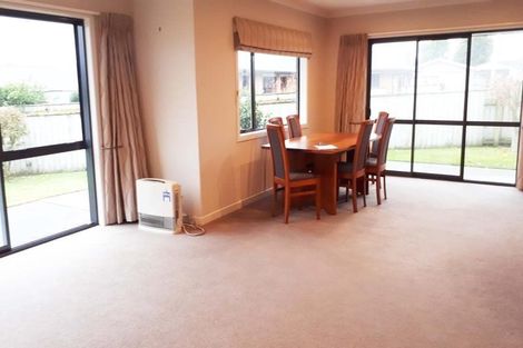 Photo of property in 7 Corokia Street, Bell Block, New Plymouth, 4312