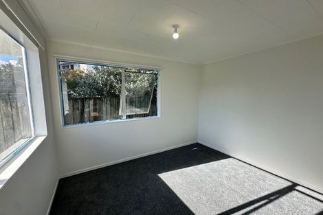 Photo of property in 4 Garton Drive, Massey, Auckland, 0614