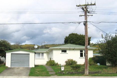 Photo of property in 6 Benge Crescent, Clouston Park, Upper Hutt, 5018