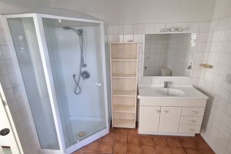 Photo of property in 8 Girton Terrace, Mount Cook, Wellington, 6021