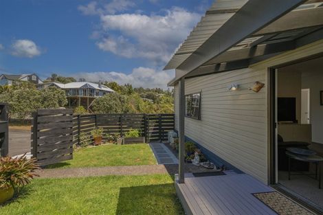 Photo of property in 2 Ridge Road, Tairua, 3508