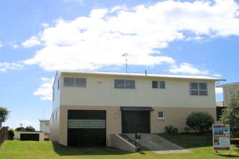 Photo of property in 275 Seaforth Road, Waihi Beach, 3611