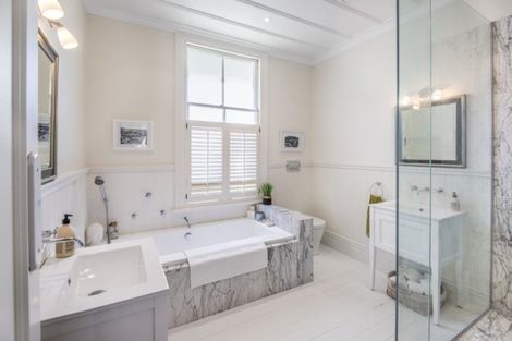 Photo of property in 8 Cheltenham Road, Devonport, Auckland, 0624