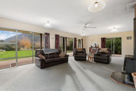 Photo of property in 2 Wilkin Road, Makarora, Wanaka, 9382