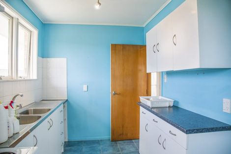 Photo of property in 8a Tiber Road, Forrest Hill, Auckland, 0620