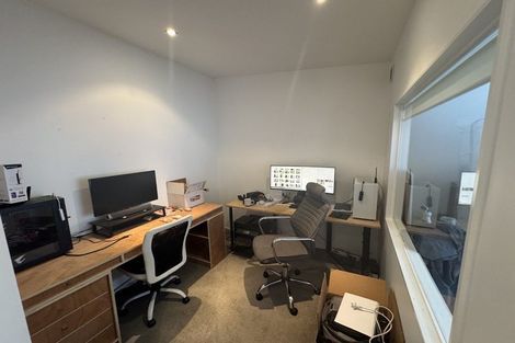 Photo of property in 38 Saddleback Grove, Karori, Wellington, 6012