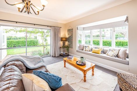 Photo of property in 17 Kent Road, Saint Johns Hill, Whanganui, 4501