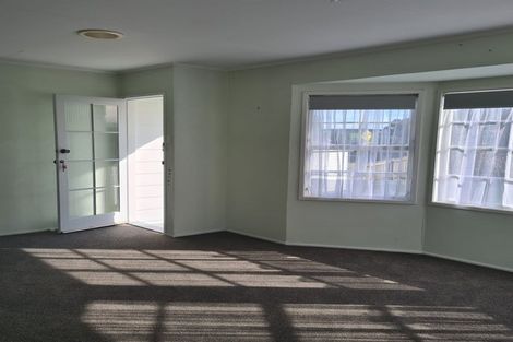 Photo of property in 61 Sandspit Road, Waiuku, 2123