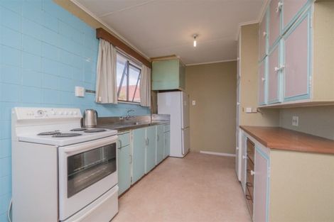 Photo of property in 72 Kelman Road, Kelston, Auckland, 0602