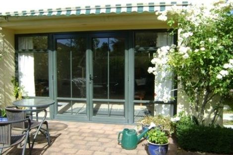 Photo of property in 2/20 Office Road, Merivale, Christchurch, 8014