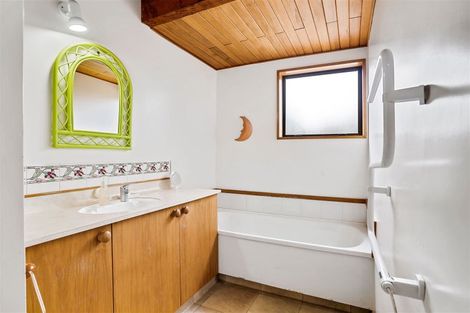 Photo of property in 2/3 Celia Street, Redcliffs, Christchurch, 8081