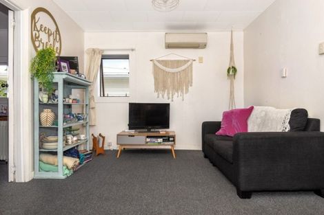 Photo of property in 2 Ora Street, Makaraka, Gisborne, 4010