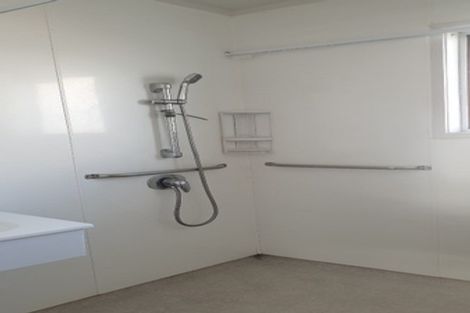 Photo of property in 121a Russell Road, Manurewa, Auckland, 2102