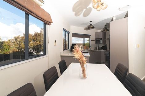 Photo of property in 2/120 Manuka Road, Bayview, Auckland, 0629