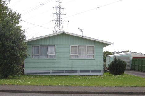 Photo of property in 15 Saxton Road, Upper Vogeltown, New Plymouth, 4310