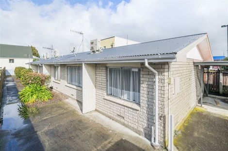 Photo of property in 8 Dahlia Street, Palmerston North, 4410